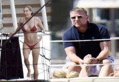 Guy Ritchie ve eşi Jacqui Ainsley tekne tatilinde! 'Teknede ayak masajı'