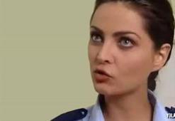 Yılan Hikâyesi'nin Başak'ı Betül Şahin tatil pozlarıyla yıllara meydan okudu!