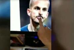 Benedetto'nun diliyle gazete okuyan bir River'lı...