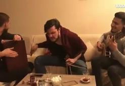 Kemençe ile blues ezgilerini harmanlayan gençler