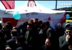 Cumhurbaşkanı Erdoğan, Sarıyer'de "hayır" standına uğradı