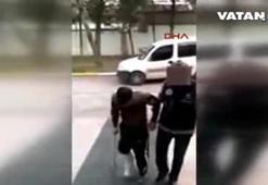 Bacağındaki alçının içinden çıkanlar şoke etti