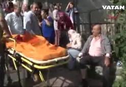 Yolcu minibüsü ağaca çarparak devrildi