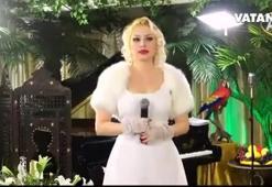 Adnan Oktar'ın kediciği Marilyn Monroe'ye özendi