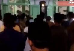 7 dakikada teravih kıldırdı