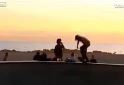 Muhabir neye uğradığını şaşırdı