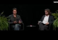 Brad Pitt sunucunun yüzüne tükürük attı!
