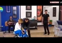 Canlı yayında Gülben Ergen fena düştü..