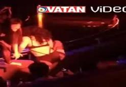 Dansçıyla öpüşürken yakalandı!