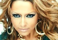 Hadise'den 'Elimi tutacak erkek yok' sözleri!