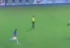 Guiza'dan inanılmaz frikik golü!