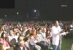 Konserde "Hoşgeldin" gerginliği