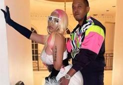 Nicki Minaj’ın pozları yürek hoplattı!