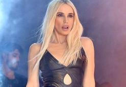 Gülşen'in yeni sahne kıyafeti olay oldu! Dakikalar içinde sildi