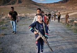 Azerbaycan - Ermenistan sınırında Ermeni çocuklara Amerikan askerlerden silahlı eğitim