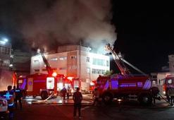 Eyüpsultan'da 4 katlı binanın çatı katında yangın