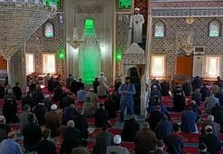 Cuma hutbesinde yeni uygulama başladı! 9 ay eğitim aldı, imam ve...