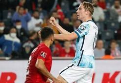 Türkiye-Norveç maçında Thorstvedt'ten tepki çeken hareket!
