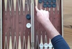 Tavla nasıl oynanır, dizilişi nasıl yapılır? Tavla oyun kuralları nelerdir?