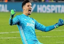 Ajax Altay Bayındır için geliyor