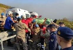 Yolcu otobüsü uçuruma yuvarlandı: 2 ölü, 14 yaralı