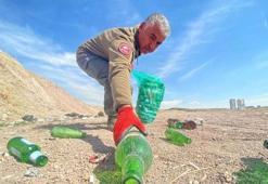 Köpeğinin ayağını cam parçası kesti, doğada şişe bırakmadı