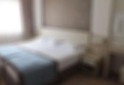 Kars'ta otelde kimlik krizi! Valilik açıklama yaptı: Doktor ve misafiri...