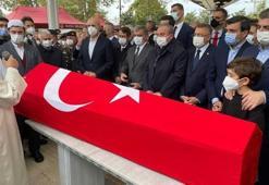 Özdemir Bayraktar Fatih Camii'nde son yolculuğuna uğurlandı