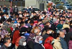 Fiyatları gören oraya koştu! İndirim izdihamı