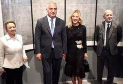 Bakan Ersoy AKM'de sergi açılışına katıldı