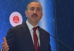 Bakan Gül: Bugün insanımıza bakınca sadece hak ve özgürlük görüyoruz