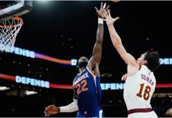 Cedi Osman 17 sayı, 2 ribaunt!