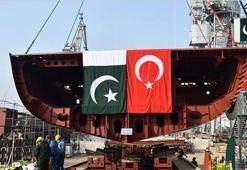 Türkiye tarafından Pakistan için üretilen 4'üncü MİLGEM korveti kızağa konuldu
