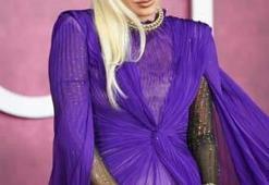 Lady Gaga gala gecesine kıyafetiyle damga vurdu!