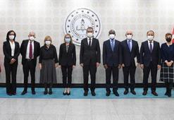 Bakan Özer'den öğrenci, öğretmen ve okullarla ilgili flaş açıklama!