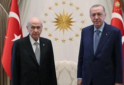Bahçeli'den Cumhurbaşkanı Erdoğan'a tebrik