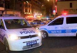 İstanbul'da olaylı gece! Mendil satan çocuğa saldırdılar: Silahlar patladı, 1 gözaltı