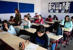 MEB yeni kararı son dakika duyurdu! 81 ilde başlıyor, hepsi yasaklandı! İlkokul, ortaokul ve liselerde...