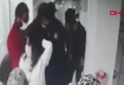 Acil serviste doktora saldırı kamerada