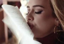 Adele albümün çıkışından üç gün sonra satış rekoru kırdı!