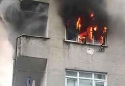 Çakmakla oynayan çocuk evi yaktı