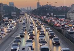 Kısıtlamalar sonrası çileye dönüşen İstanbul trafiğinde servis faktörü