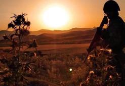 Sınırda hareketli anlar! Kıskıvrak yakalandılar