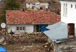 Kan donduran vahşet! 1 aylık bebeğini bıçaklayıp, sobada yakarak öldürdü