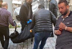 İstanbul’da korkunç olay! Evde bıçaklanmış halde ölü bulundu: Oğlu 2 saat sonra ihbar etmiş