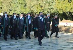 Ankara Barosu Başkanı Kemal Koranel ve yönetim kurulundan Anıtkabir'e ziyaret