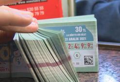 Yılbaşı biletleri ne kadar? Yılbaşı ikramiyesi kaç lira oldu? Çeyrek, yarım ve tam bilet ne kadar?