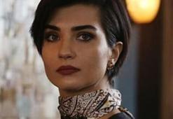 Tuba Büyüküstün'ün annesini gören yorum yağdırdı! 'Güzelliği anneden'