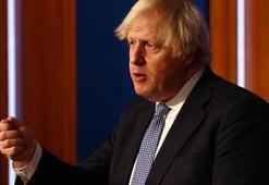 İngiltere'de ilk Omicron ölümü! Boris Johnson duyurdu