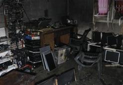 Elektronik eşyalar bomba gibi patladı